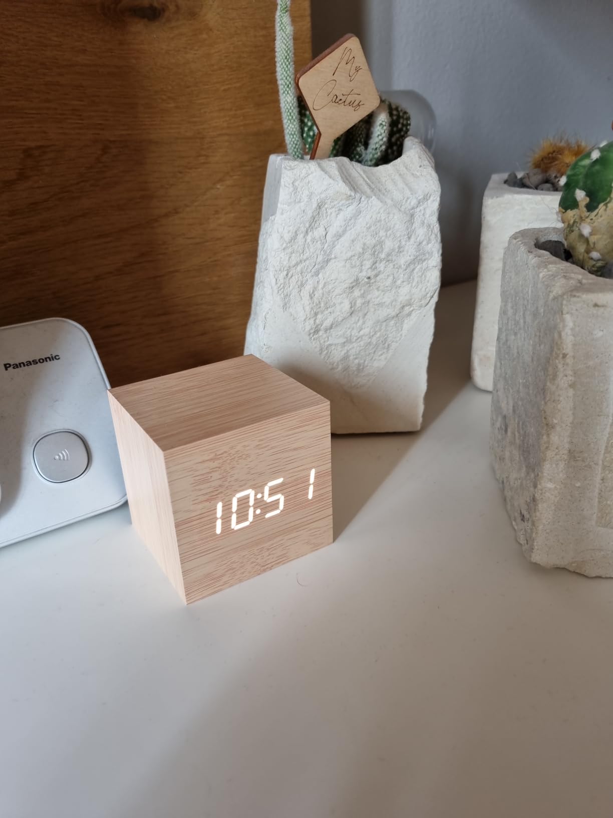 ThreeH Sveglia LED Legno Cubo Black White con 3 Allarmi