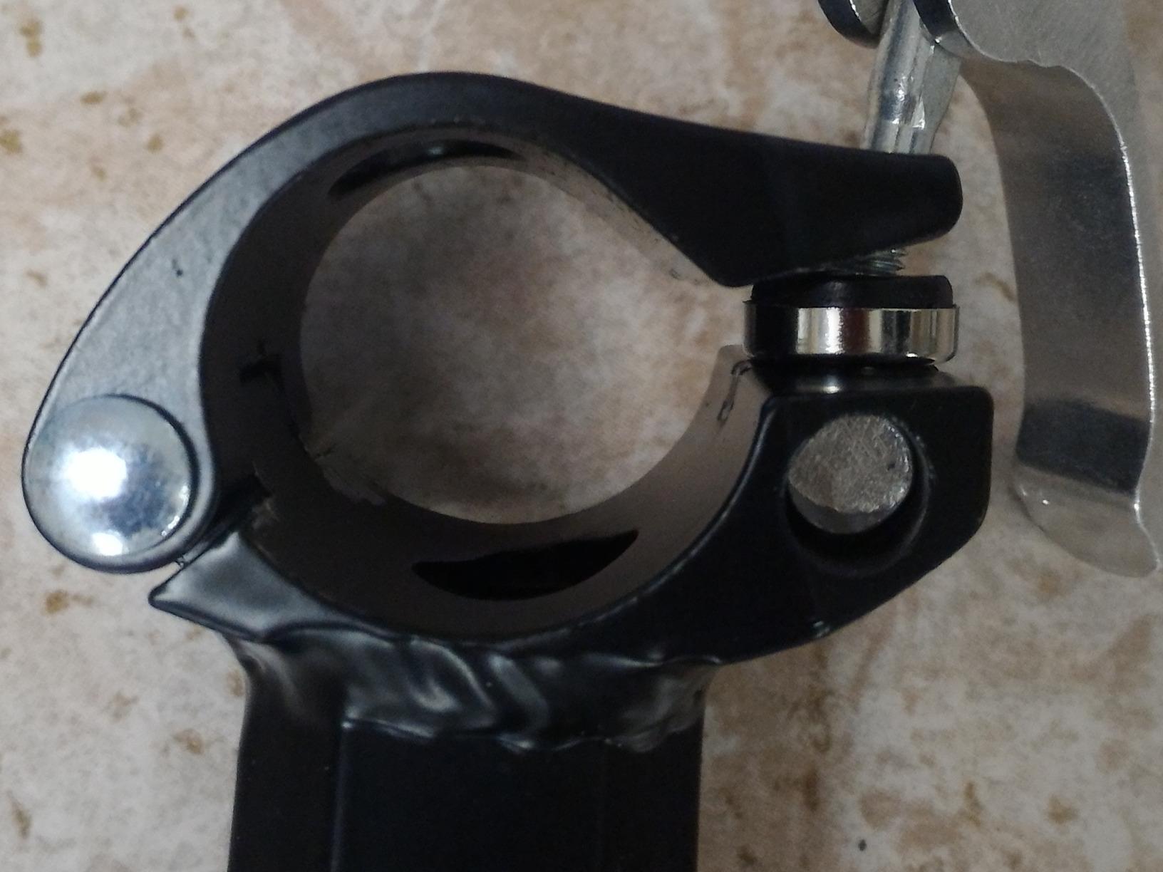 ThreeH BK43 portapacchi bici in alluminio con riflettore