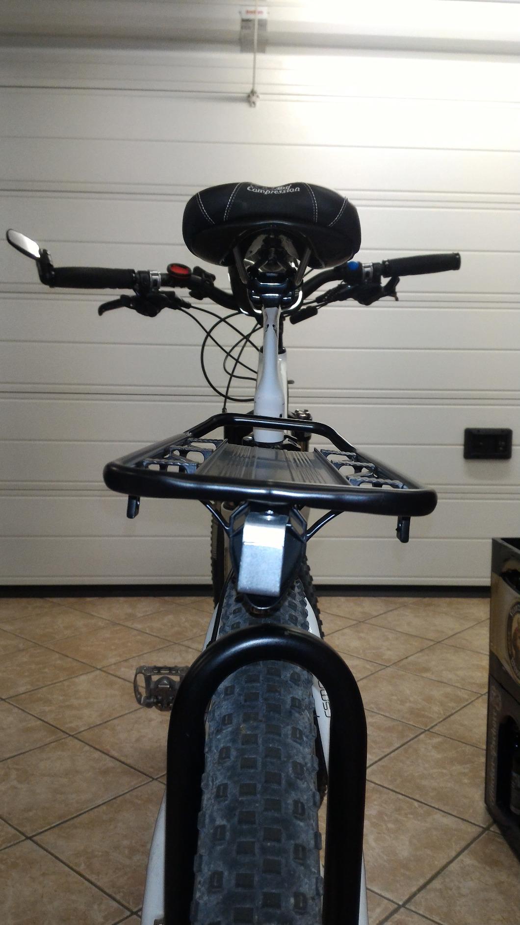 ThreeH BK43 portapacchi bici in alluminio con riflettore