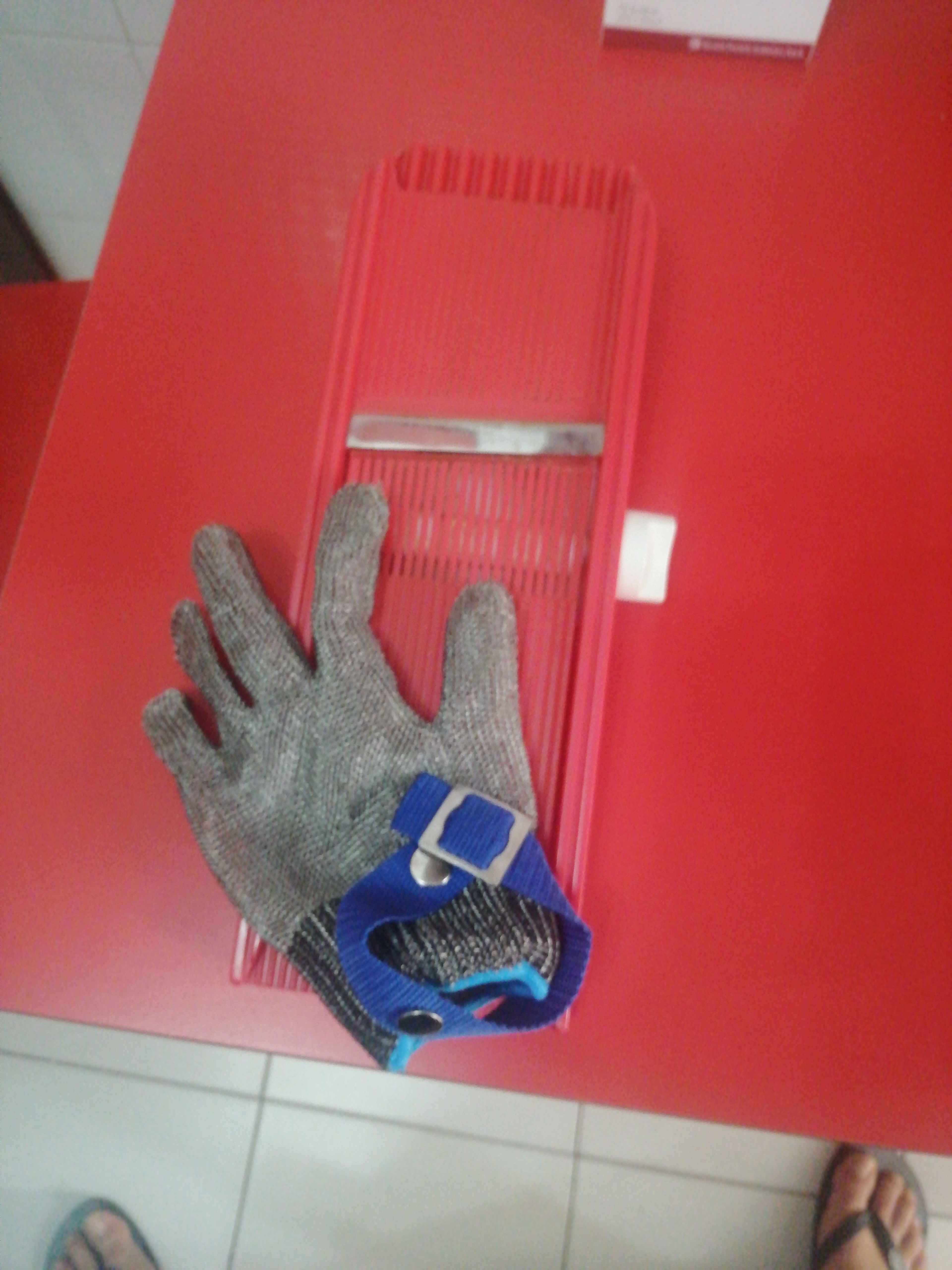 ThreeH GL09 Guanto Antitaglio L Acciaio Inox Livello 5